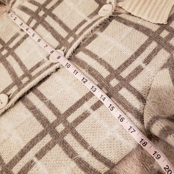 BETTY BETTY Italian Wool Alpaca Long Sleeve Fuzzy Cream Cardigan Size Medium - Picture 3 of 7